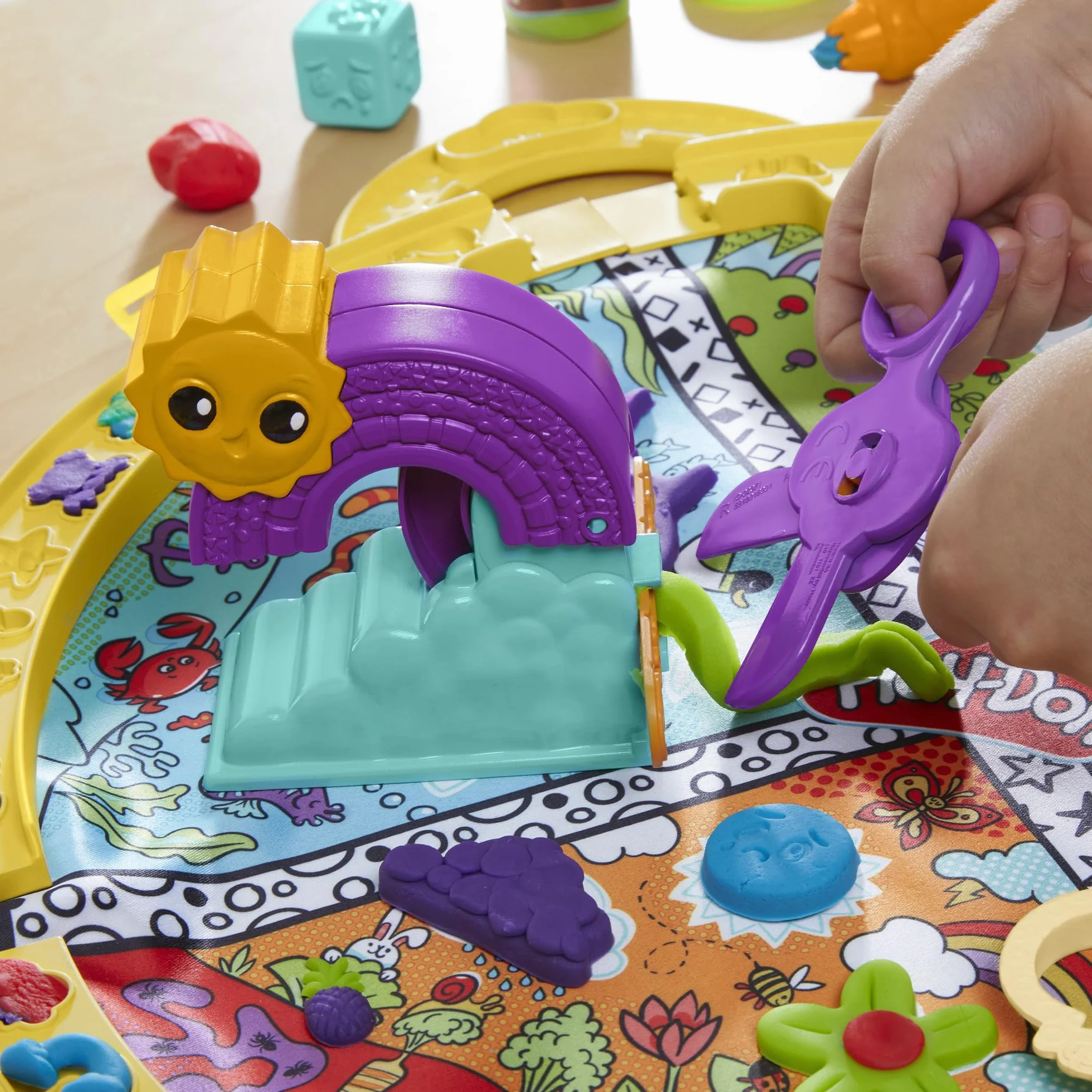Play-Doh Zestaw startowy Play-Doh: składana, przenośna mata do zabawy