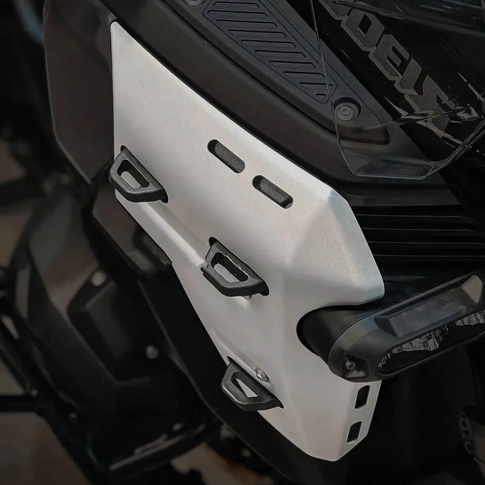 Osłona panelu chłodnicy Pasuje Do Motocykla BMW R1300 GS R 1300 Adventure R1300GS ADV 2024 2025 Osłona Boczna Chłodnicy, Ramy Przednia(Black)
