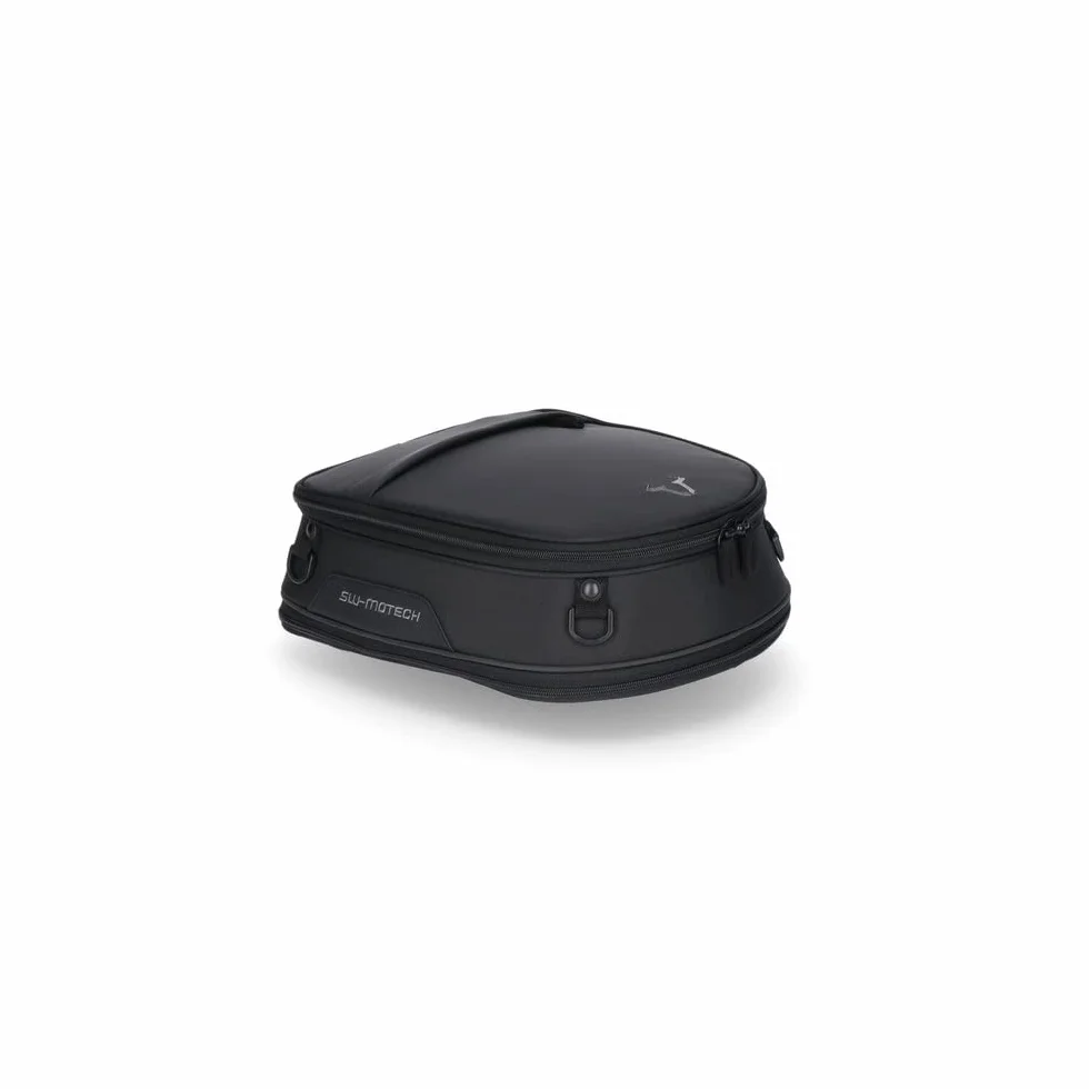 ION S Tail Bag 7-15 l. Black. 600D Polyester/Soft-Vinyl.