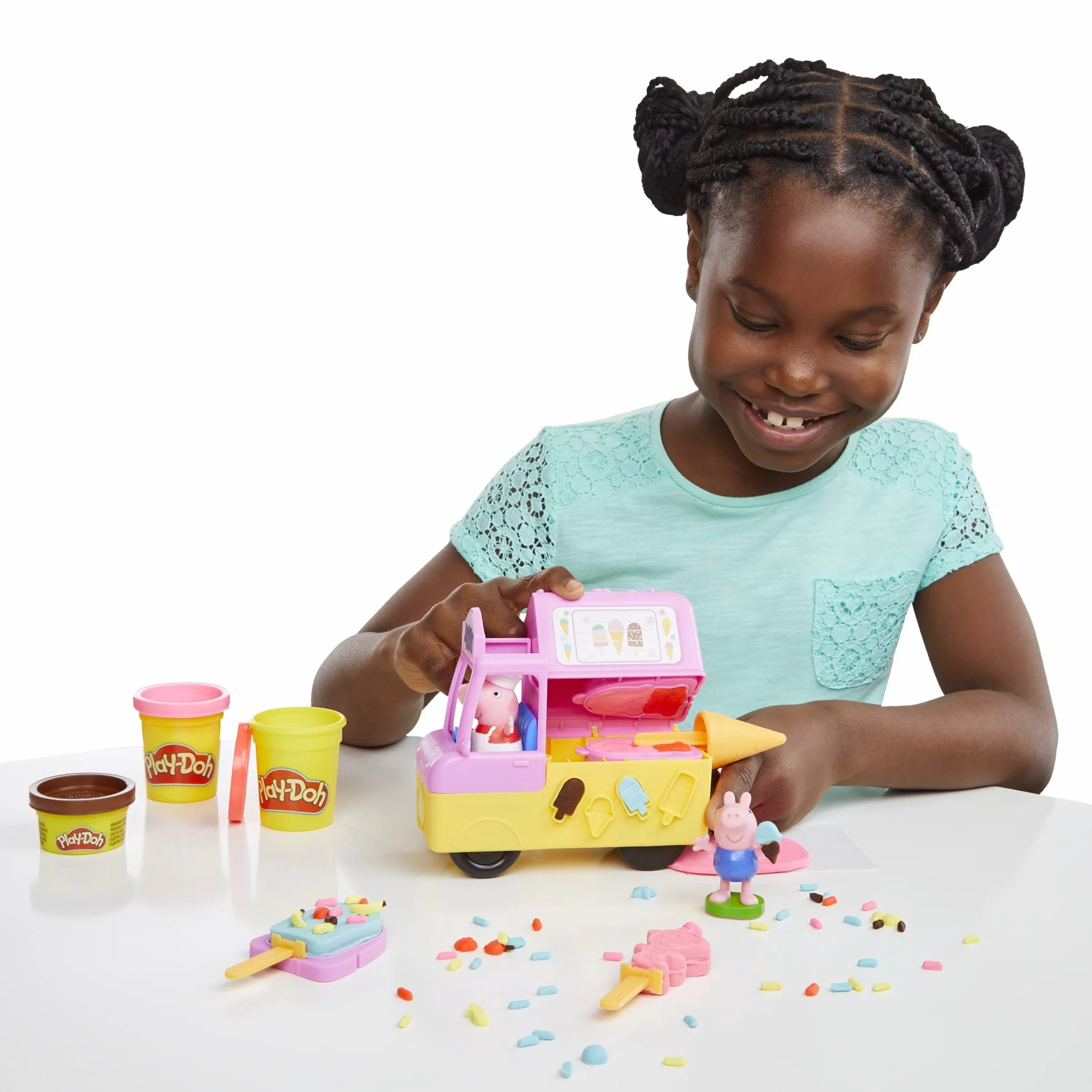 Play-Doh Zestaw do zabawy z lodami, Świnką Peppą i ciastoliną Play-Doh, furgonetka z lodami, figurki Peppy i George'a oraz 5 pojemników z ciastoliną