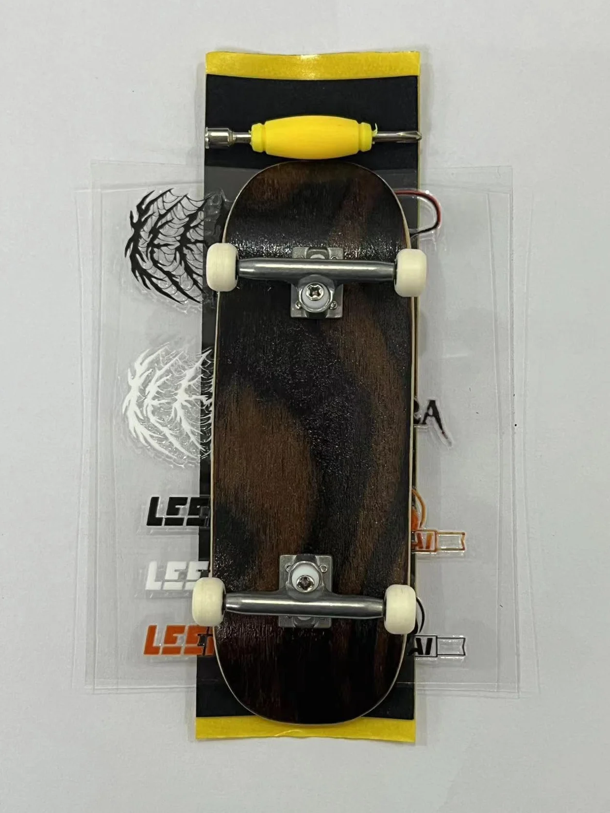 LEEFAI Pro Drewniany zestaw podstrunnicy, 34 x 96 mm, 5-warstwowy klonowy pokład g4 ciężarówki i uretanowe 65d mini kółka do deskorolki