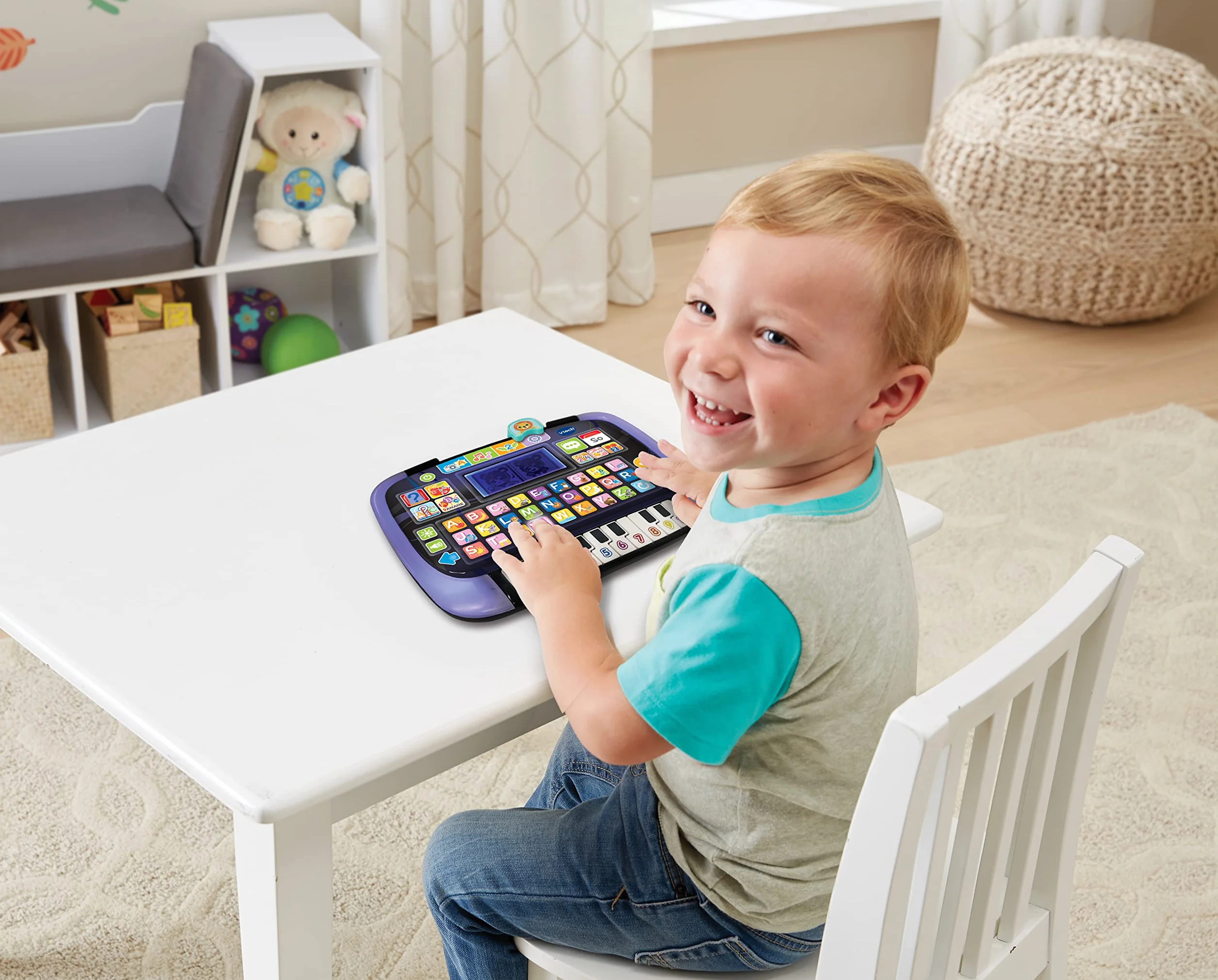 VTech Tablet do nauki i muzyki dla niemowląt – mówiący, muzyczny tablet z 12 zajęciami edukacyjnymi i świecącą ramką – do nauki słów, liter, cyfr – dla dzieci w wieku 2-5 lat, kolorowy