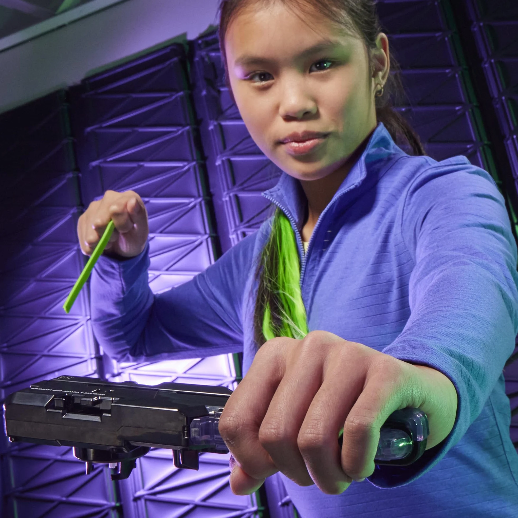 Hasbro Beyblade Zestaw Beyblade X Victory Grip z Prawoskrętną Wyrzutnią