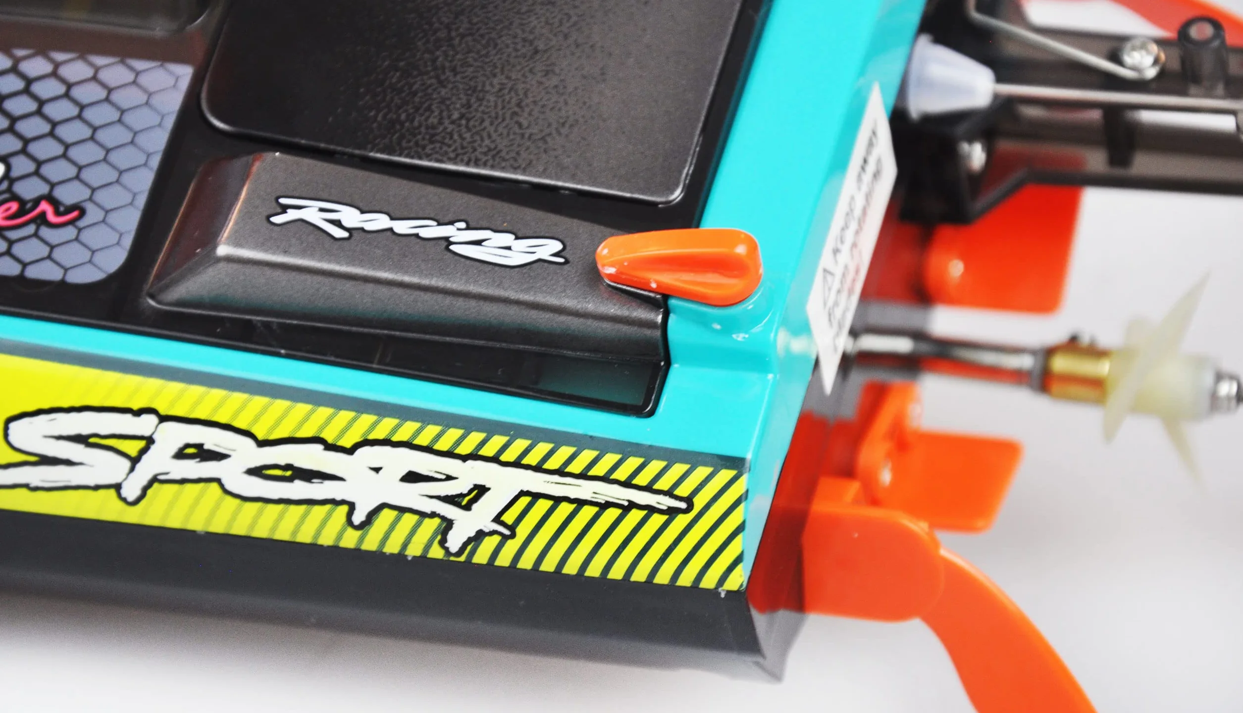 Amewi 26095 Tornado High Speed Boot Brushless 450 mm 65 km/h 2,4 GHz RTR, kolorowy
