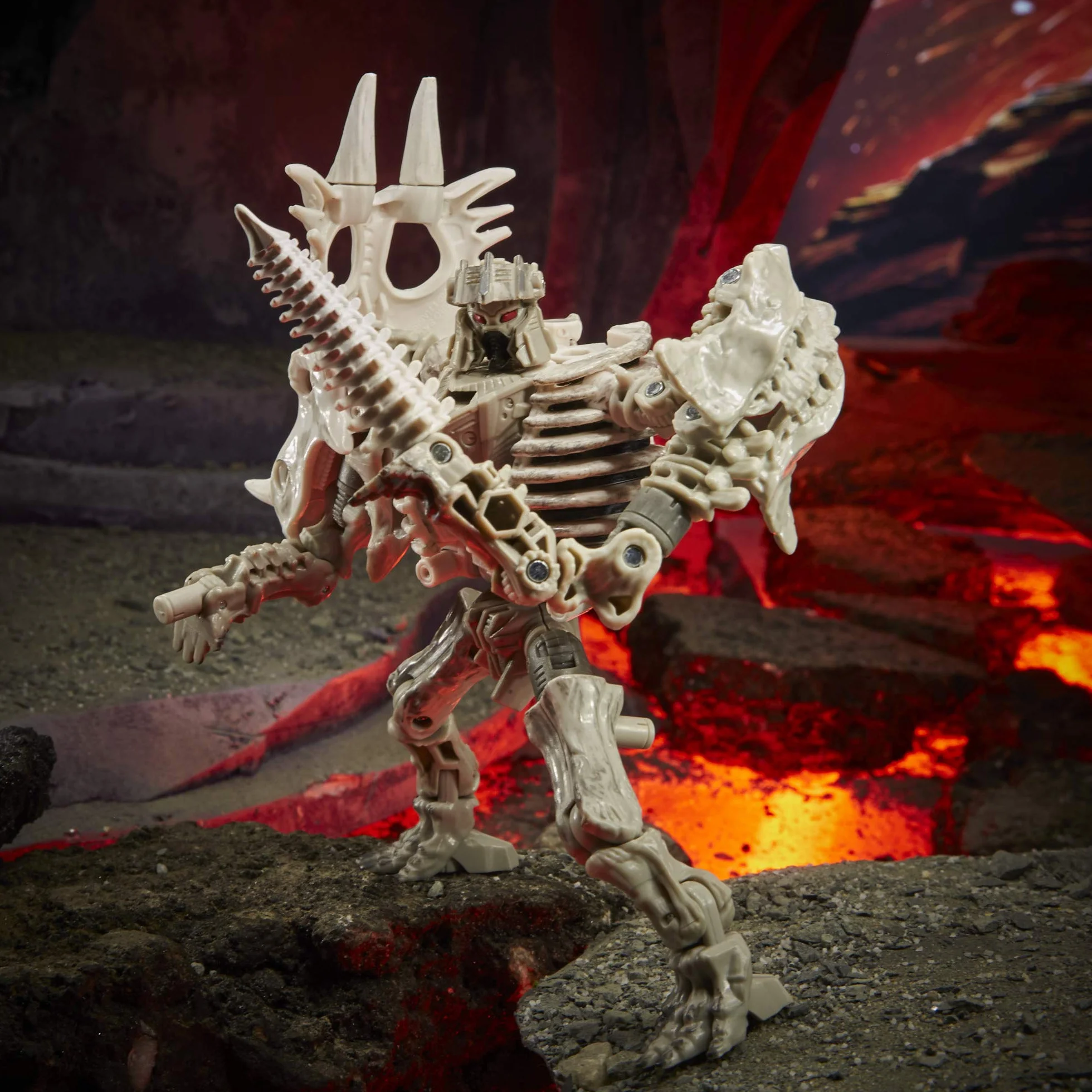 Transformers Toys Generations War for Cybertron: Kingdom Deluxe WFC-K15 Ractonite Fossilizer Figurka - Dzieci w wieku 8 i więcej, 14 cm wielokolorowa F0674
