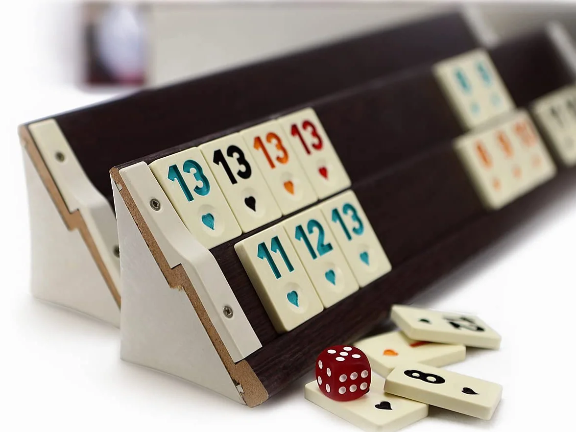 Oryginalna Star Gold Rummy / Okey z drewna i tworzywa sztucznego z kamieniami melaminowymi Okey Takimi (ciemny)
