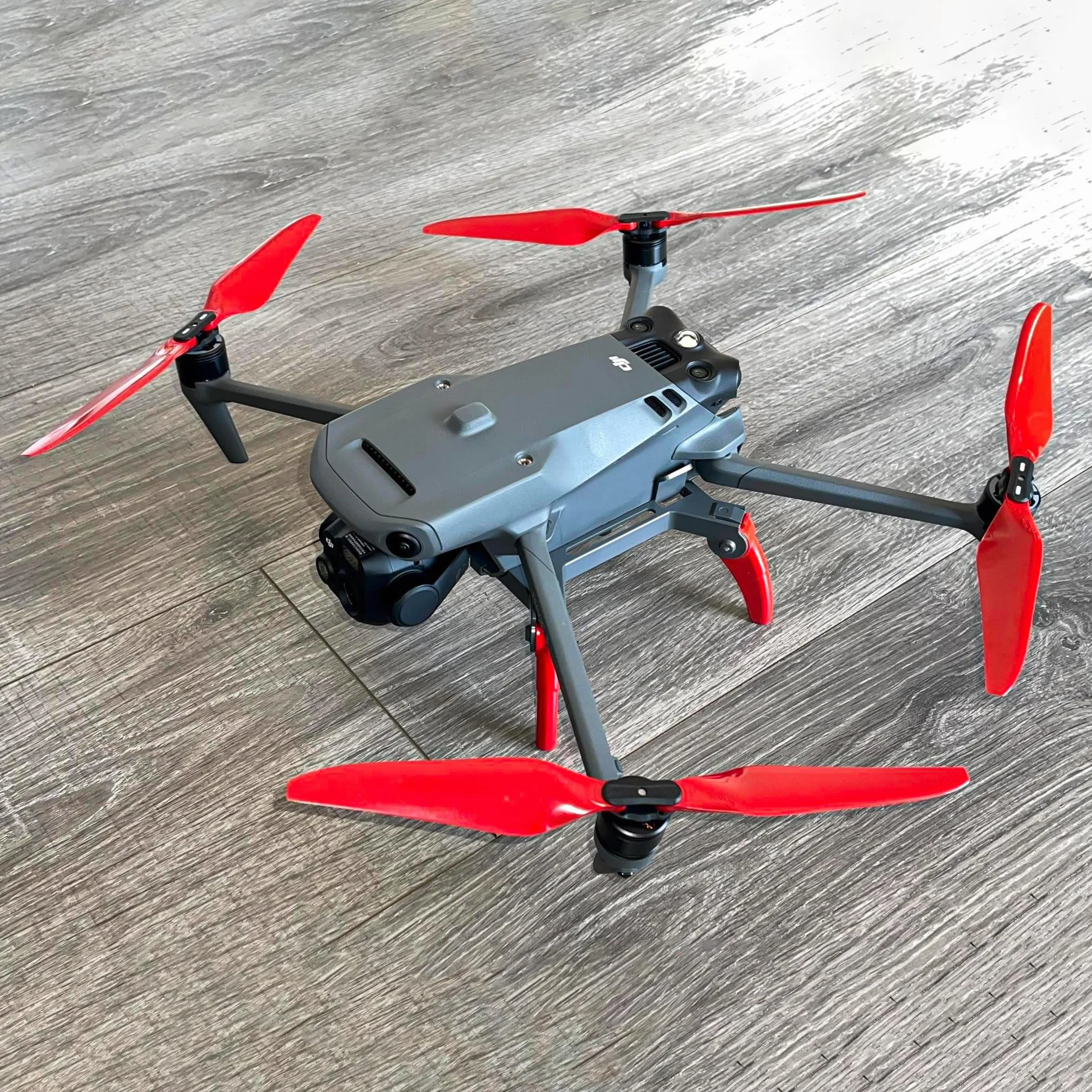 Śmigła Master Airscrew Stealth do DJI Mavic 3 & Mavic 3 Pro/Cine/Enterprise/Classic/3T/3M - Czerwone, 4 sztuki