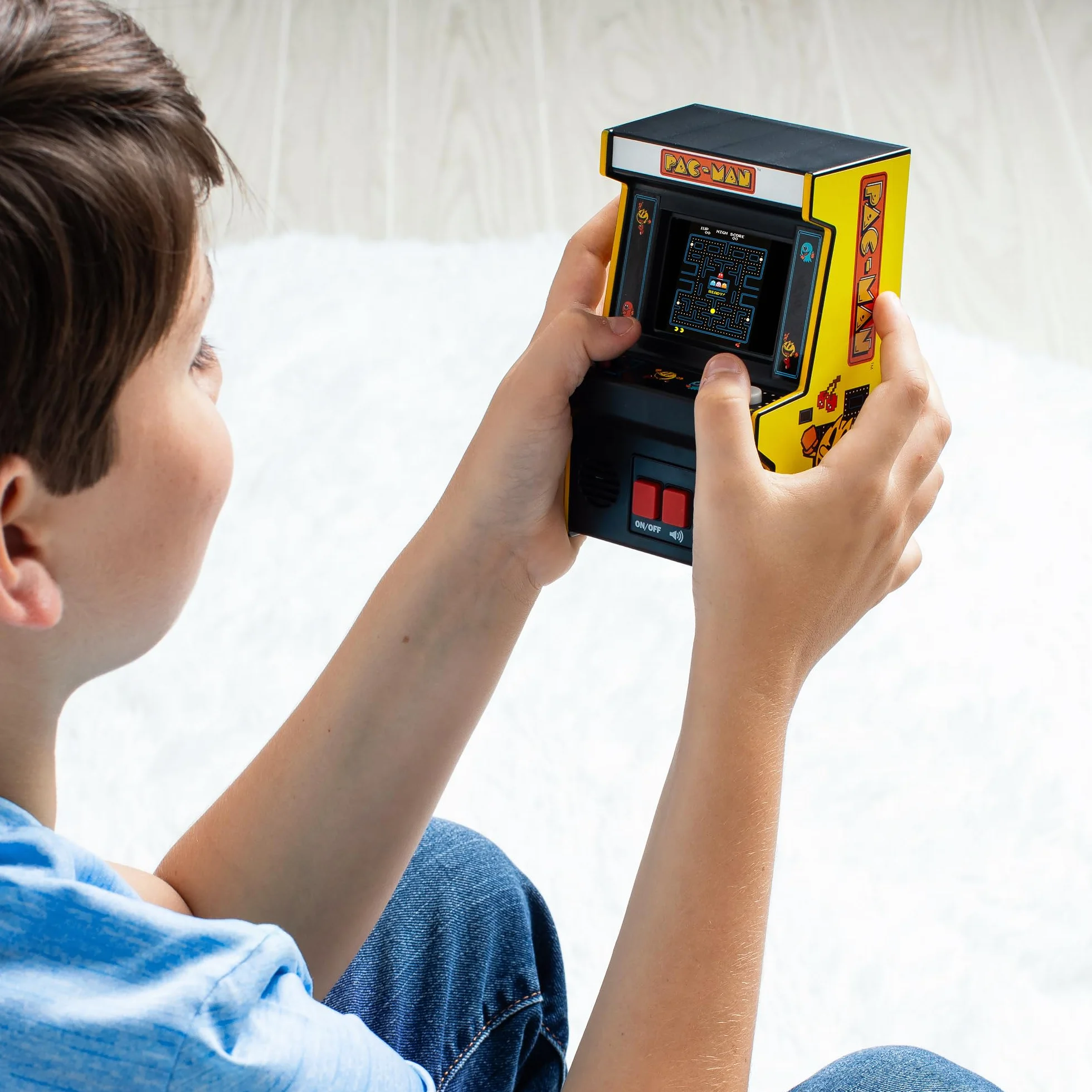 Arcade Classics Pac-Man - Mini gra zręcznościowa retro, 4-kolorowy ekran, idealny prezent dla dzieci w wieku 8-98 lat