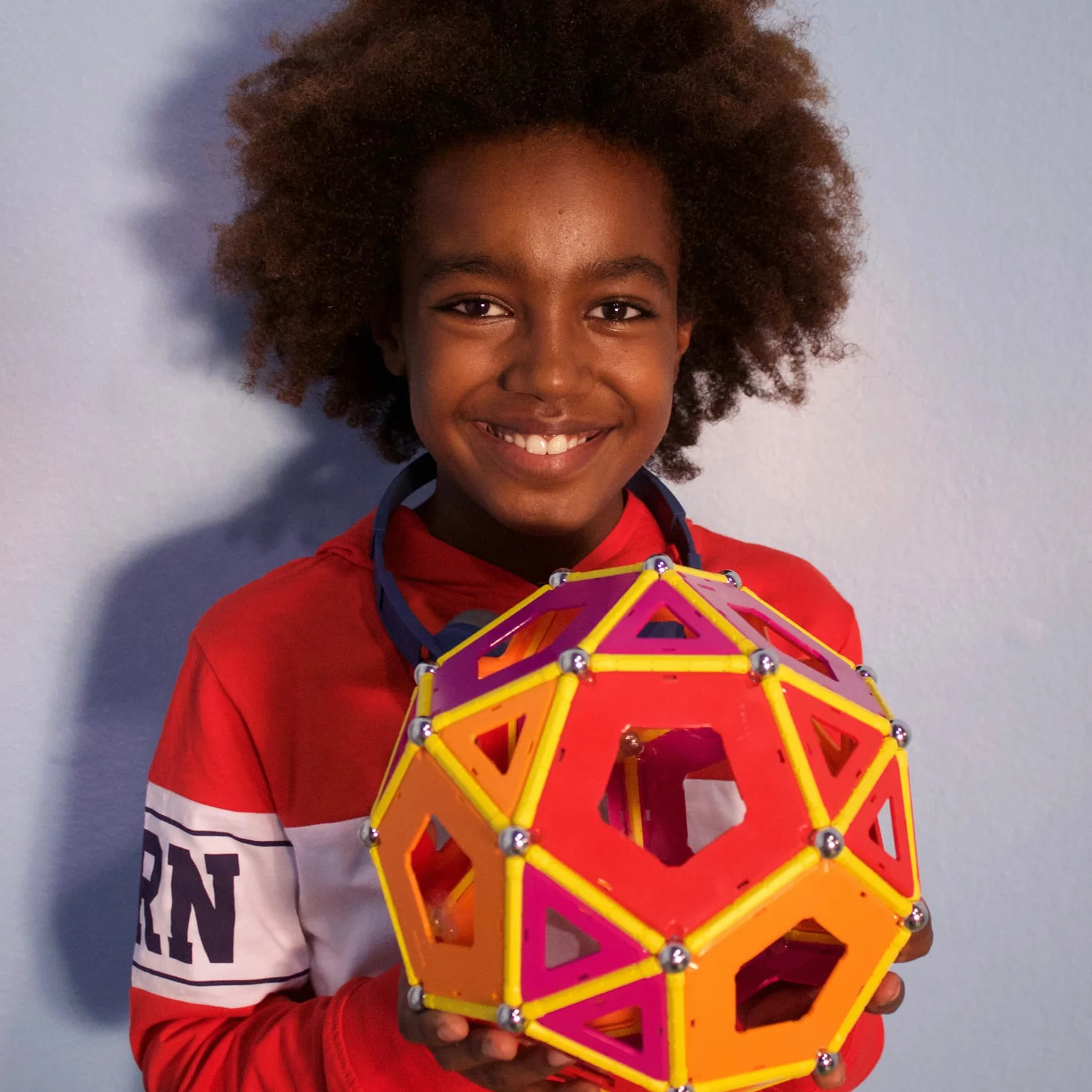 Geomag - Supercolor - Superkolorowe Magnetyczne Klocki dla Dzieci, Zabawka Magnetyczna, Gra Edukacyjna, Green Collection, 100% Plastiku z Recyklingu, 52 sztuk