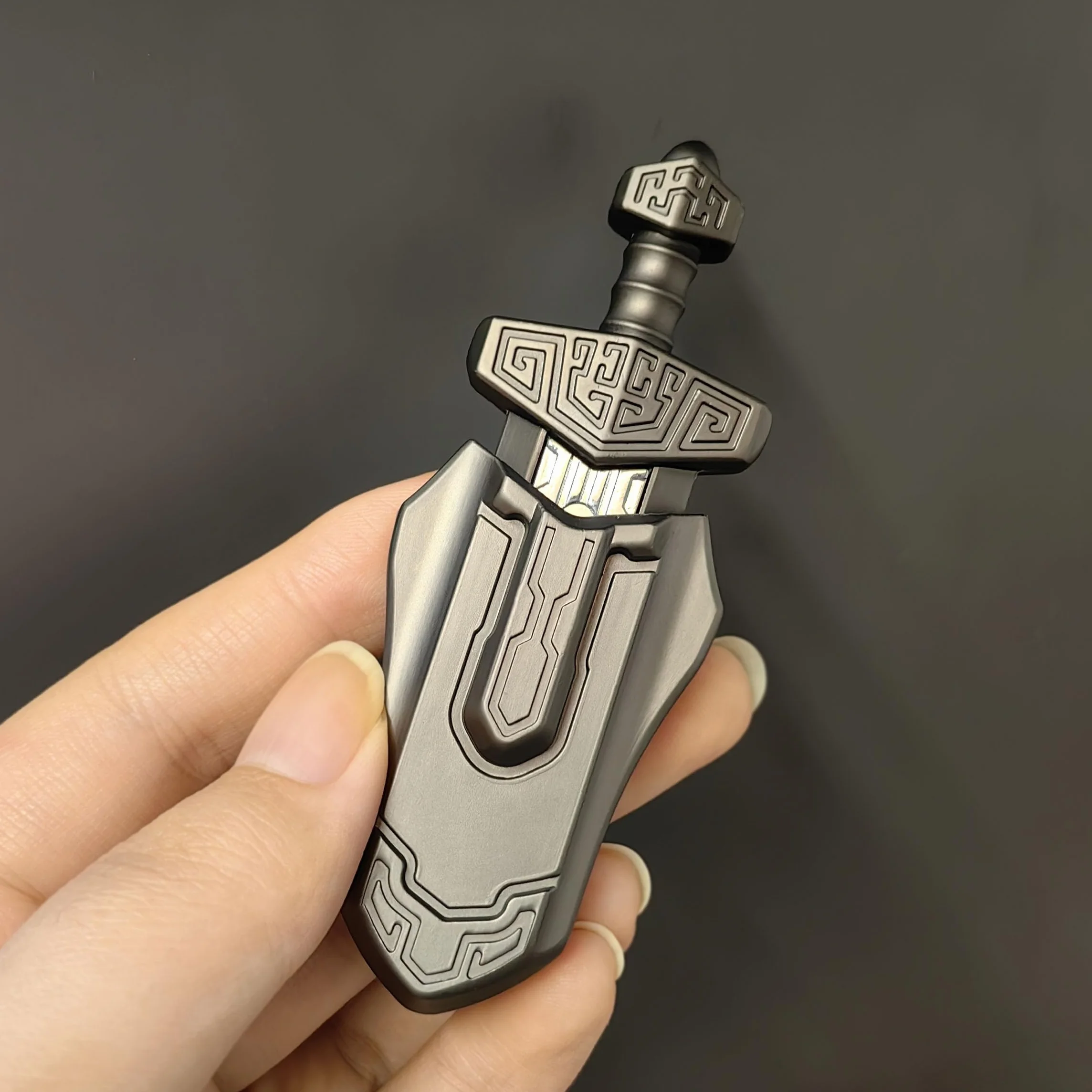 T-Conceal EDC Sword Dekompresja Fidget Slider - antystresowa zabawka na biurko dla dorosłych, magnetyczna metalowa zabawka na biurko (szary)