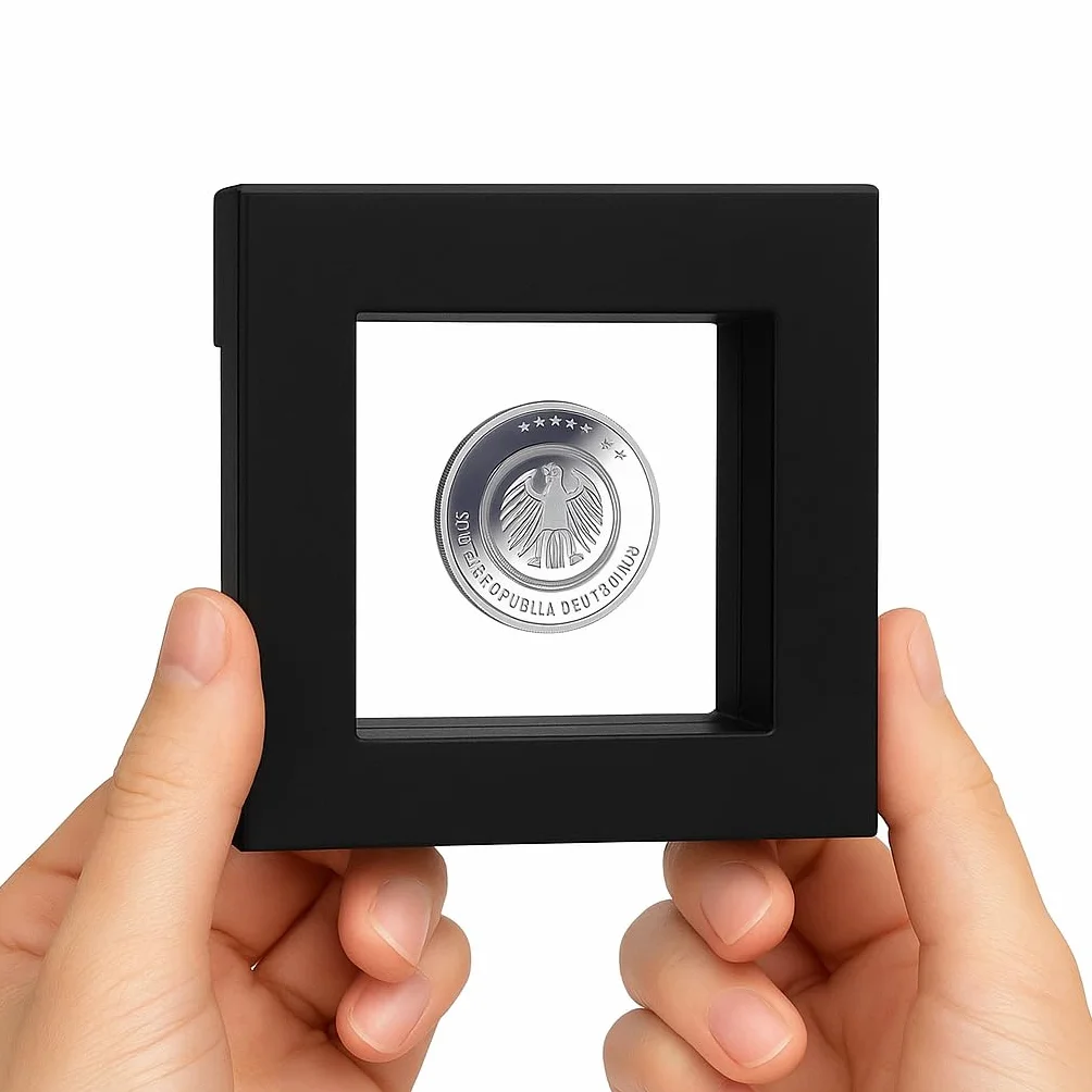 SAFE 4503 ramka wisząca, czarna, 80 x 80 mm, ramka na monety, ramka na przedmioty, stojak na monety, ramka 3D, do różnych przedmiotów