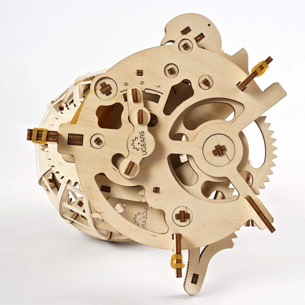 UGEARS Puzzle 3D z drewna, prezent na Dzień Ojca, obracający się drewniany zestaw do budowy – mechaniczny globus z promem i sputnikiem – samodzielnie montowane drewniane zestawy modelarskie dla