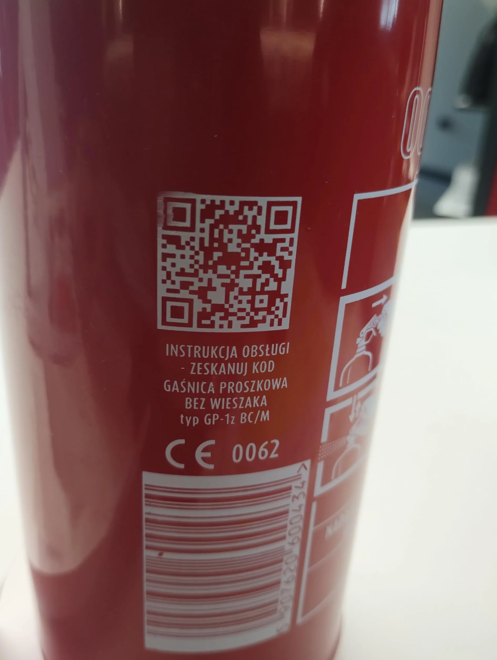 ZESTAW GAŚNICA SAMOCHODOWA APTECZKA TRÓJKAT KAMIZELKA