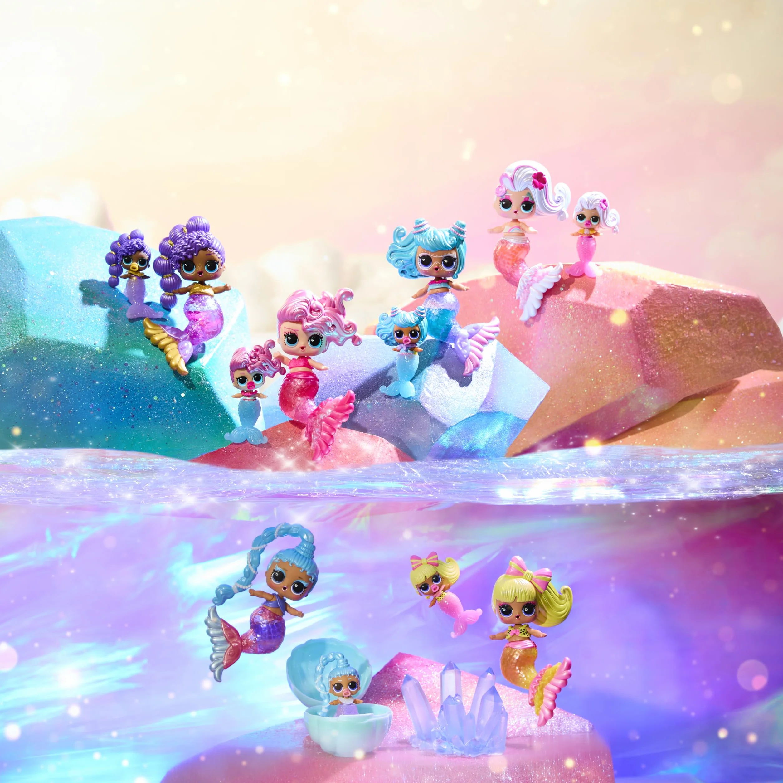 L.O.L. Surprise! Mermaids Makeover Magic Tots – Zestaw do Tworzenia Błyszczyków dla Ciebie i Twojej Lalki. Mieszaj i Twórz Własny Makijaż, Baw się w Wodzie! Do Zebrania 6 Laleczek. Dla Dzieci od 4 Lat