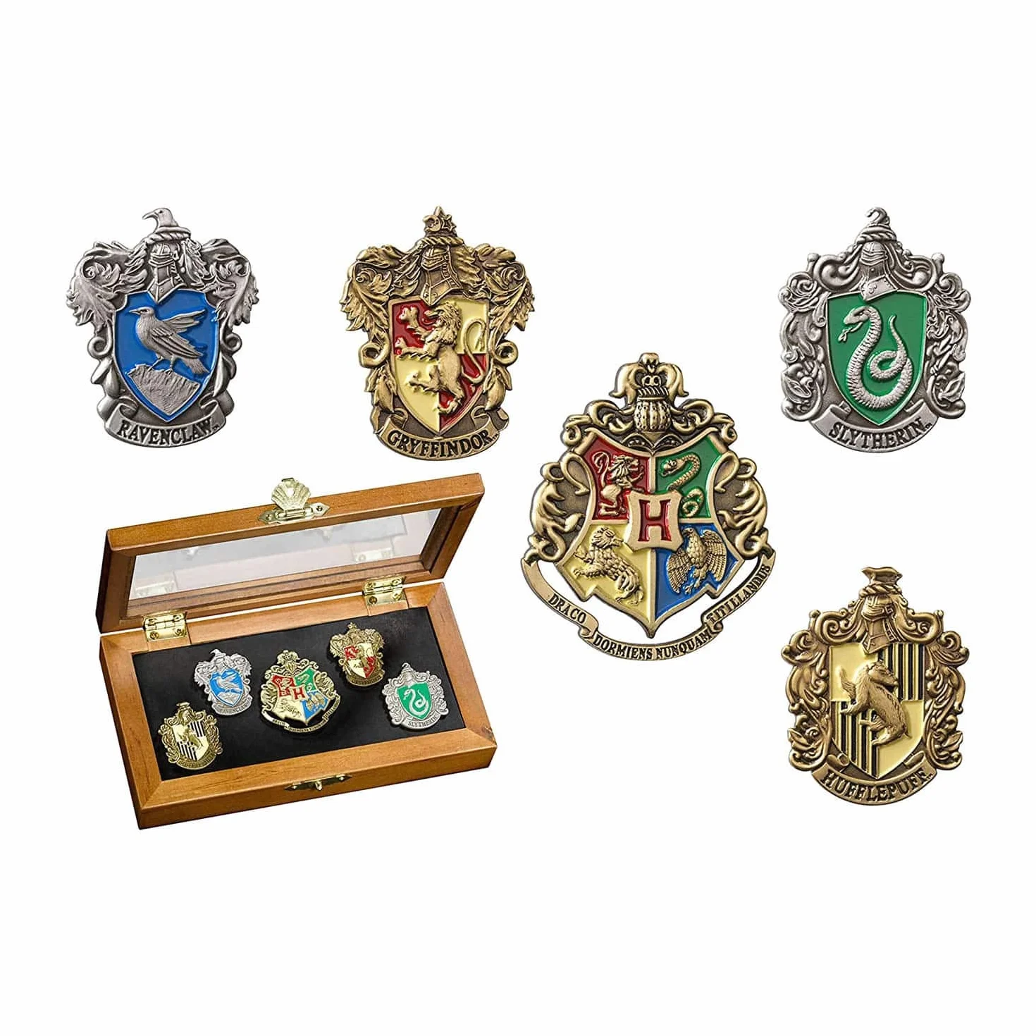 Hogwart House Pins firmy The Noble Collection – zestaw 5 metalowych ręcznie emaliowanych przypinek do domu dostarczane w drewnianej gablocie – oficjalnie licencjonowany film o Harrym Potterze do