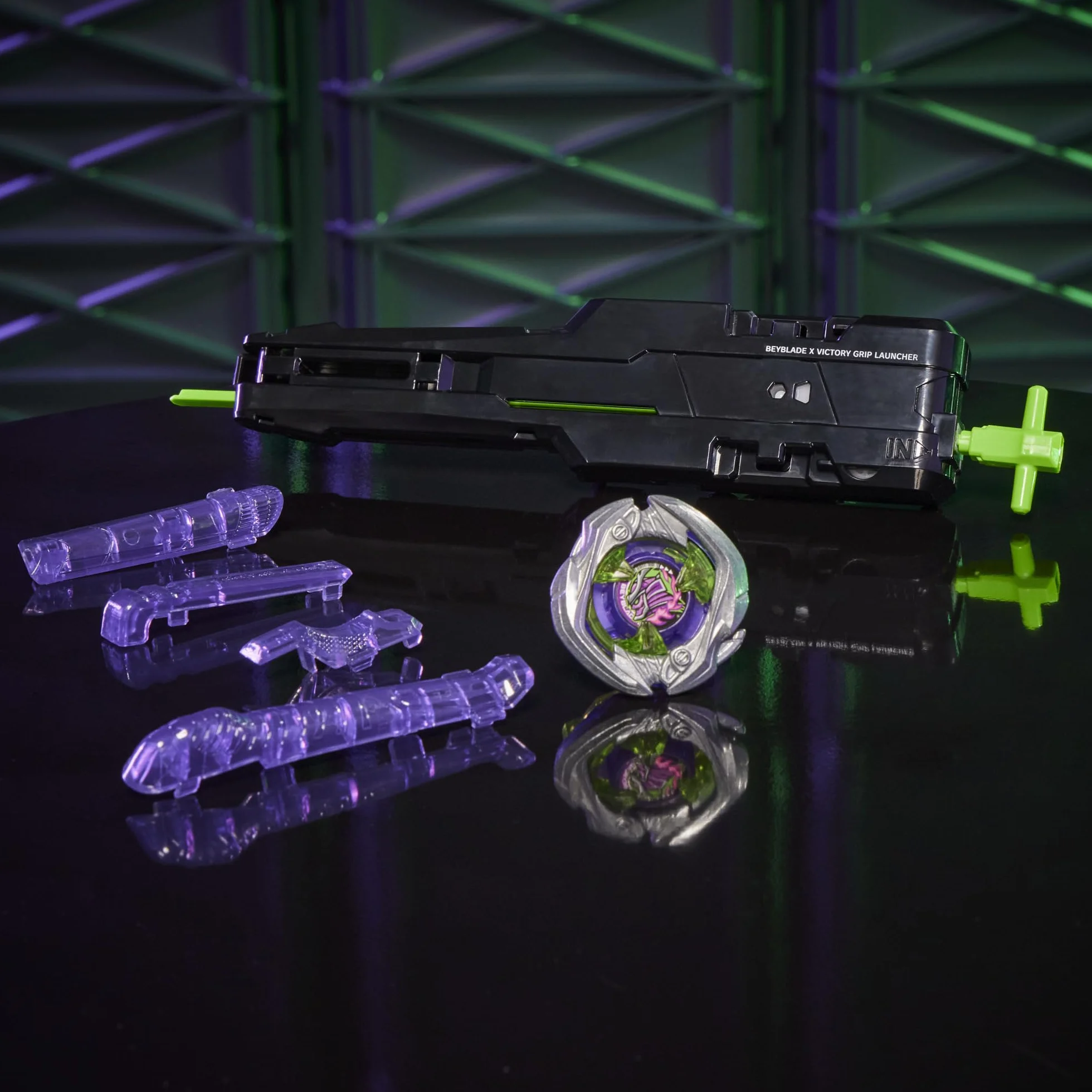 Hasbro Beyblade Zestaw Beyblade X Victory Grip z Prawoskrętną Wyrzutnią