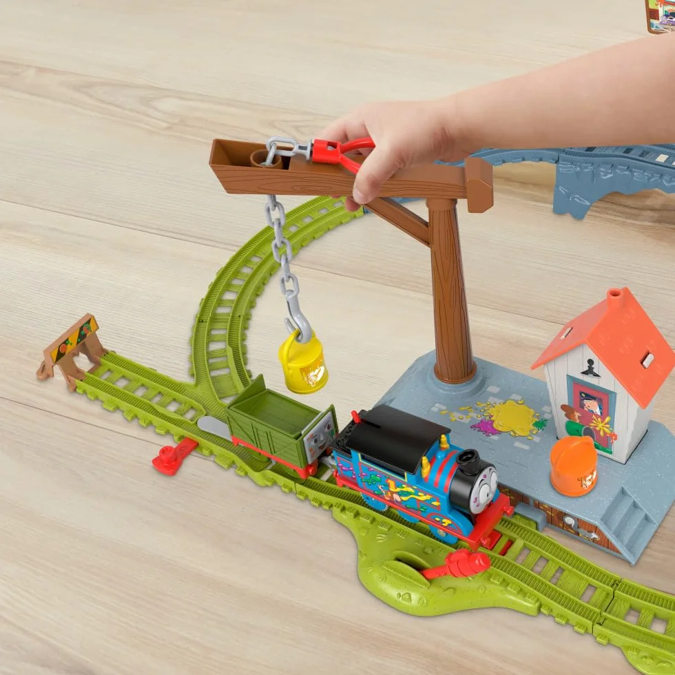 Thomas & Friends Dostawa farby Zestaw w lokomotywą z napędem na baterie i Nieznośnym wagonem, dla dzieci od 3 roku życia, HTN34