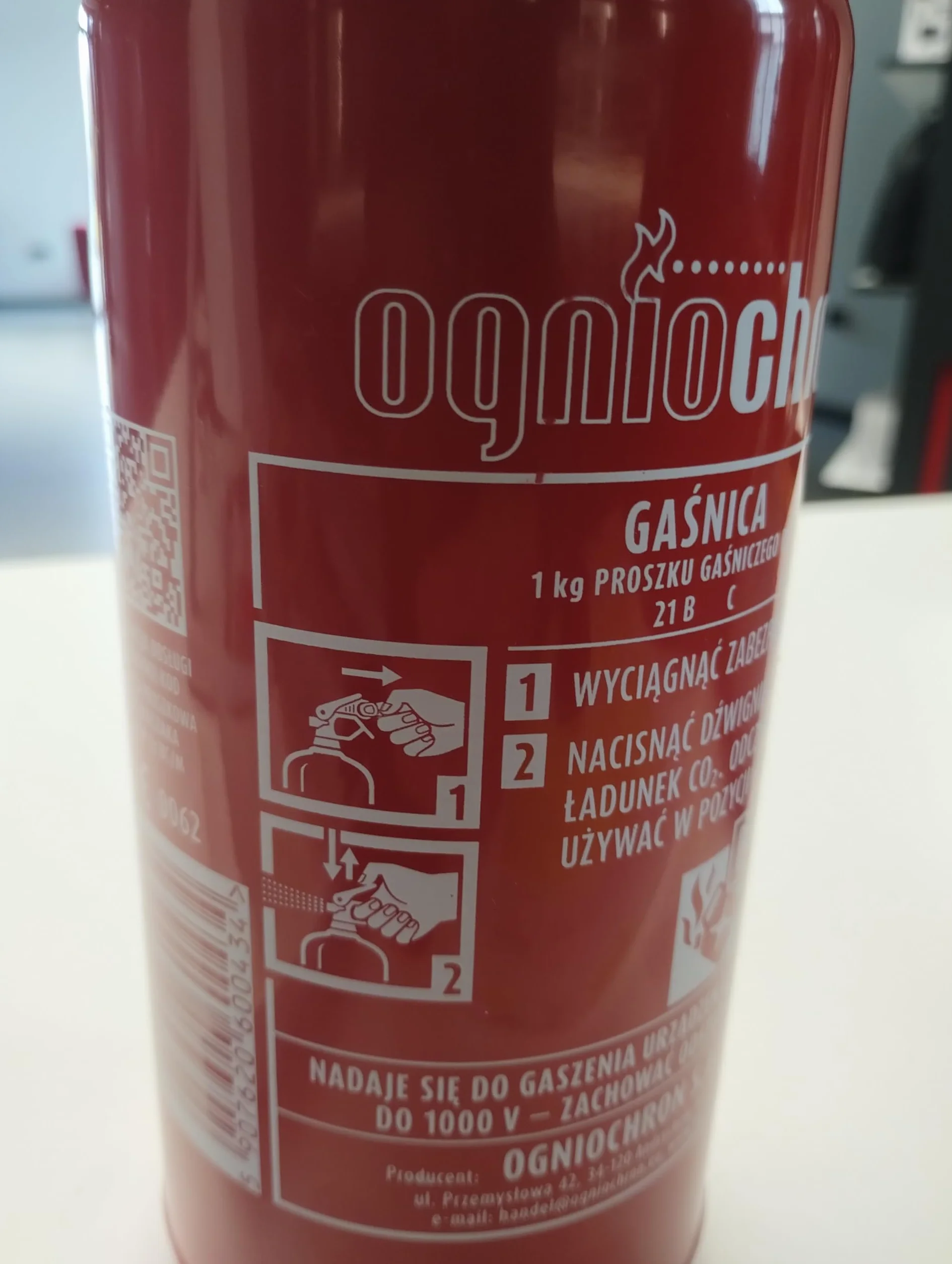 ZESTAW GAŚNICA SAMOCHODOWA APTECZKA TRÓJKAT KAMIZELKA