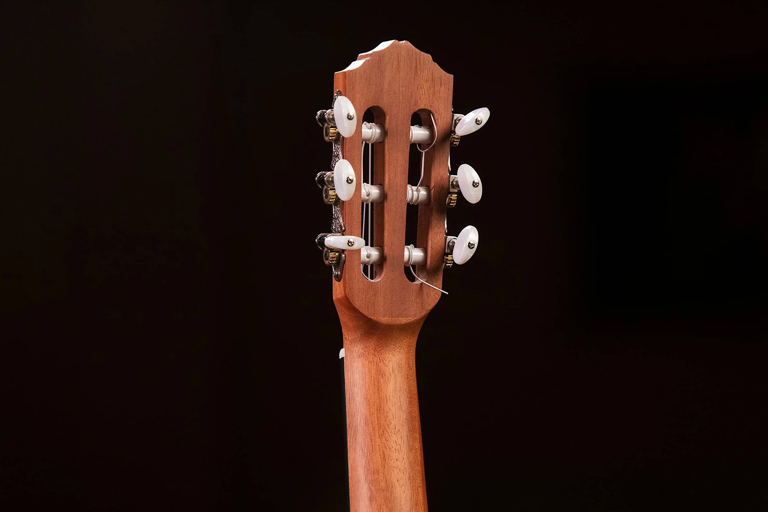Ortega Guitars Mini Travel Guitar – Seria Mini Travel – Świerk/Mahoń, Wykończenie Naturalne (RGL5)