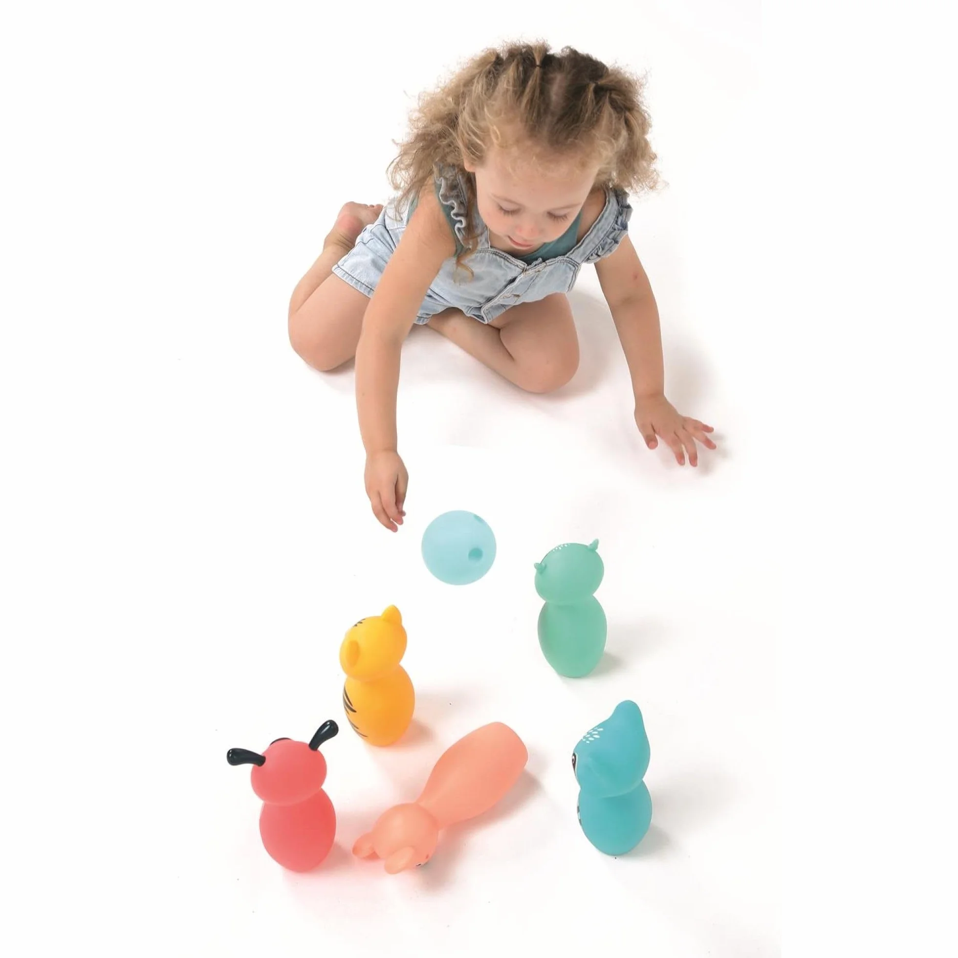 Ludi - Zestaw miękkich kręgli dla niemowląt - od 10 miesięcy - 5 łatwych do trzymania kilek dla zwierząt + ergonomiczna piłka - Zręczność, celowanie i koordynacja - Cicha i lekka - 100% PCW, nadaje